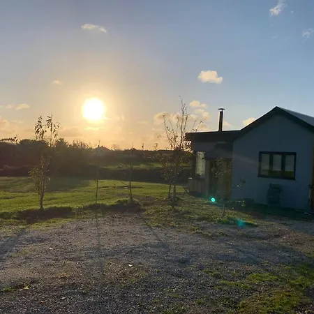 New! With Hot Tub, Wood Burner And Fab Views Holiday home