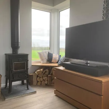 New! With Hot Tub, Wood Burner And Fab Views